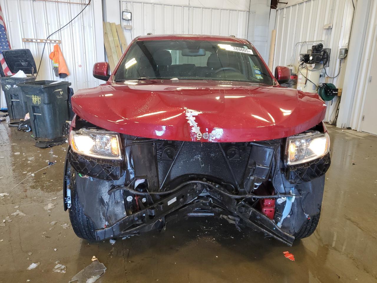 2015 Jeep Grand Cherokee VIN 1C4RJFAG6FC165738 Copart auction photo, front end damage thumbnail 5