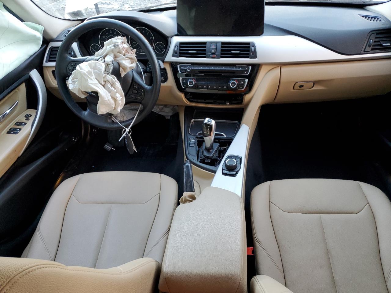 2018 BMW 3er VIN WBA8A3C56JA491725 Copart auction photo, front end / minor dent/scratches damage thumbnail 8