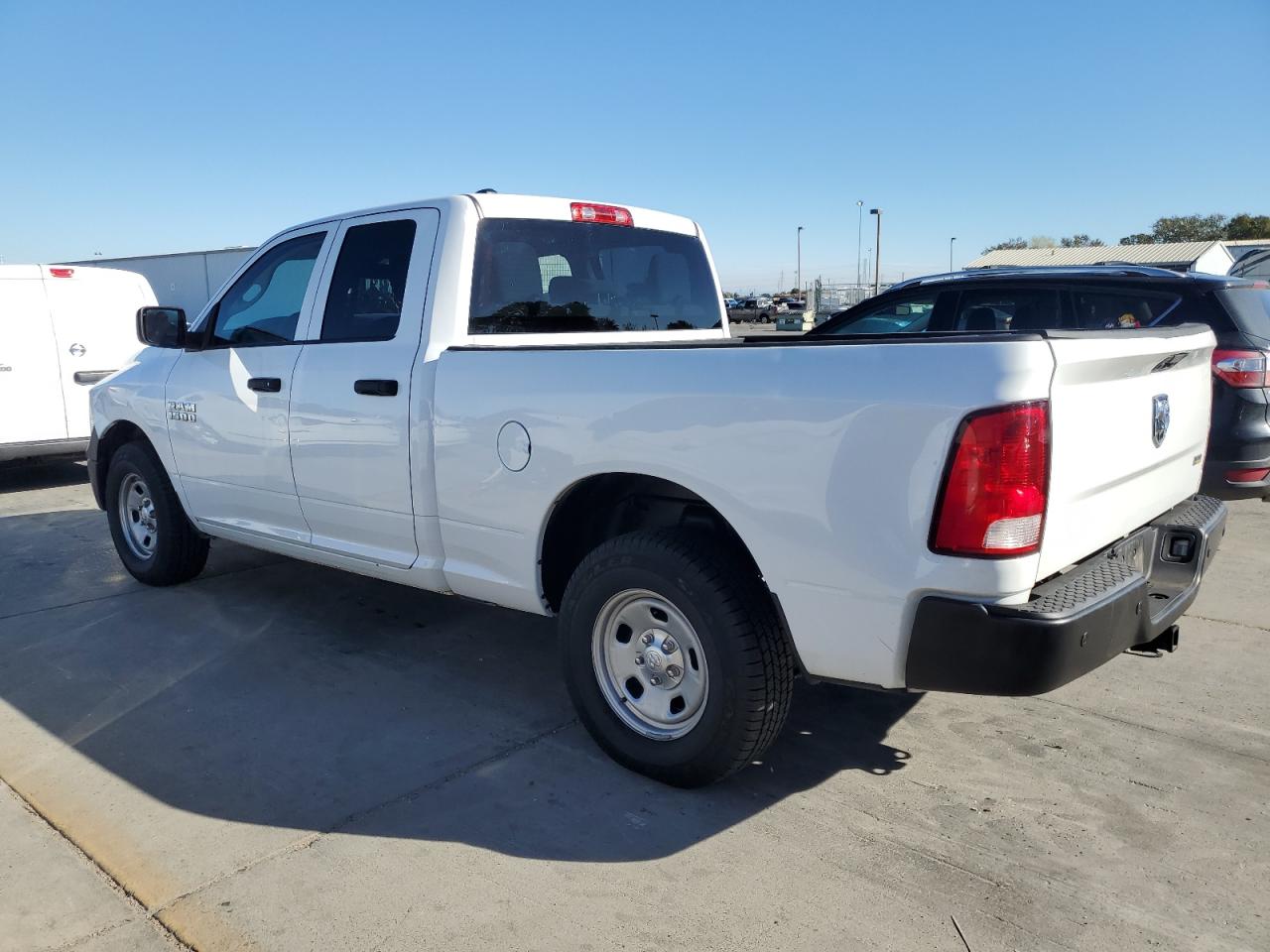 2018 RAM 1500 VIN 1C6RR6FG0JS262960 Copart auction photo, minor dent/scratches damage thumbnail 2