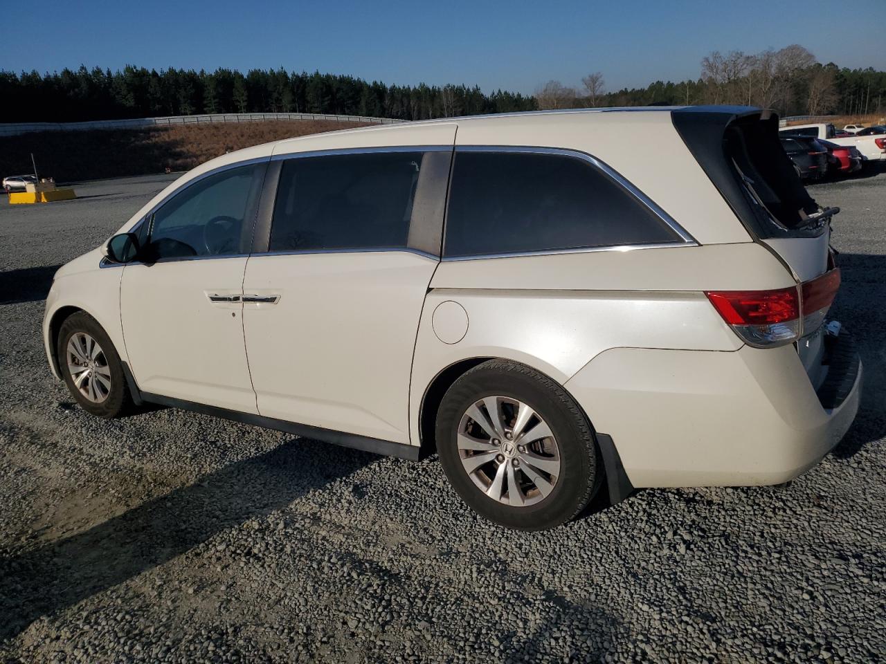 2014 Honda Odyssey VIN 5FNRL5H62EB048208 Copart auction photo, rear end / minor dent/scratches damage thumbnail 2