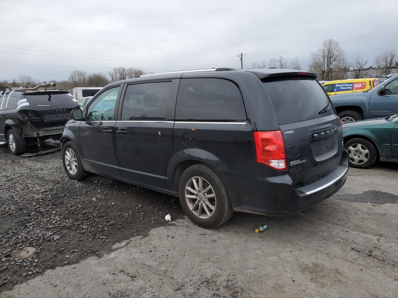 2018 Dodge Caravan VIN 2C4RDGCG5JR265419 Copart auction photo, front end damage thumbnail 2