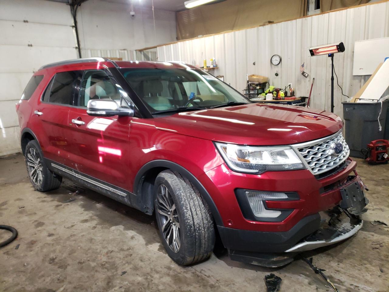 2017 Ford Explorer VIN 1FM5K8HT1HGB02788 Copart auction photo, front end damage thumbnail 4