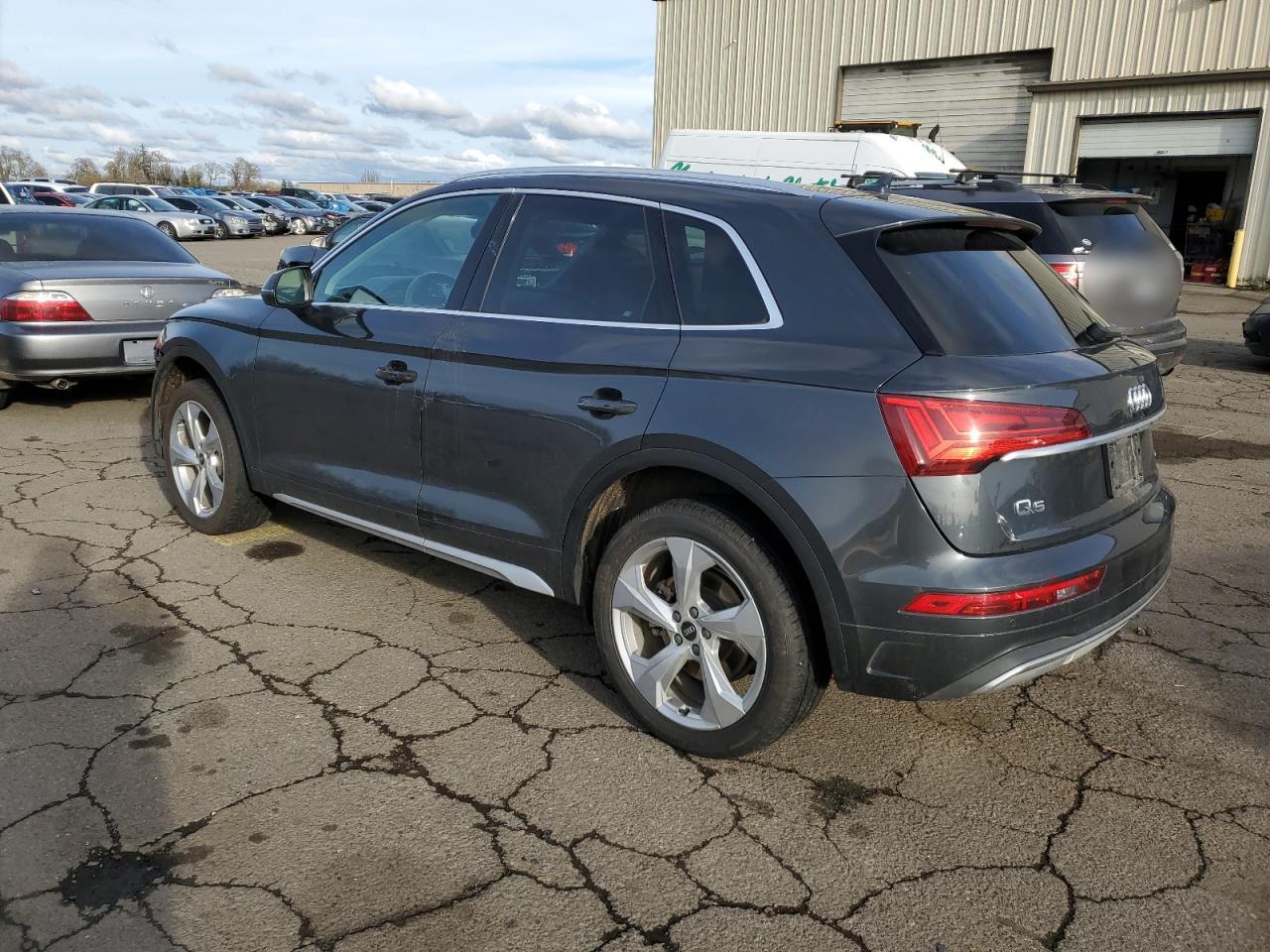 2021 Audi Q5 VIN WA1BAAFY7M2072052 Copart auction photo, front end damage thumbnail 2