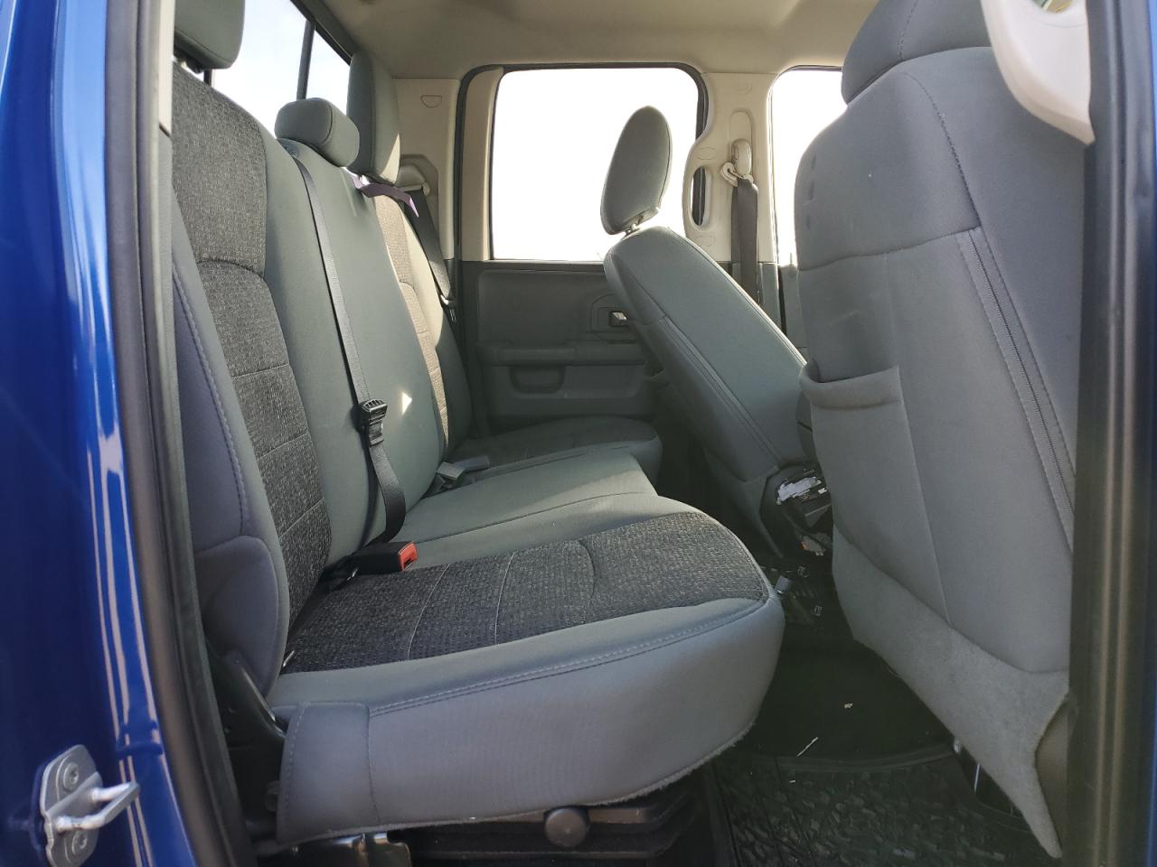 2015 RAM 1500 VIN 1C6RR7GGXFS519571 Copart auction photo, rear end / minor dent/scratches damage thumbnail 10