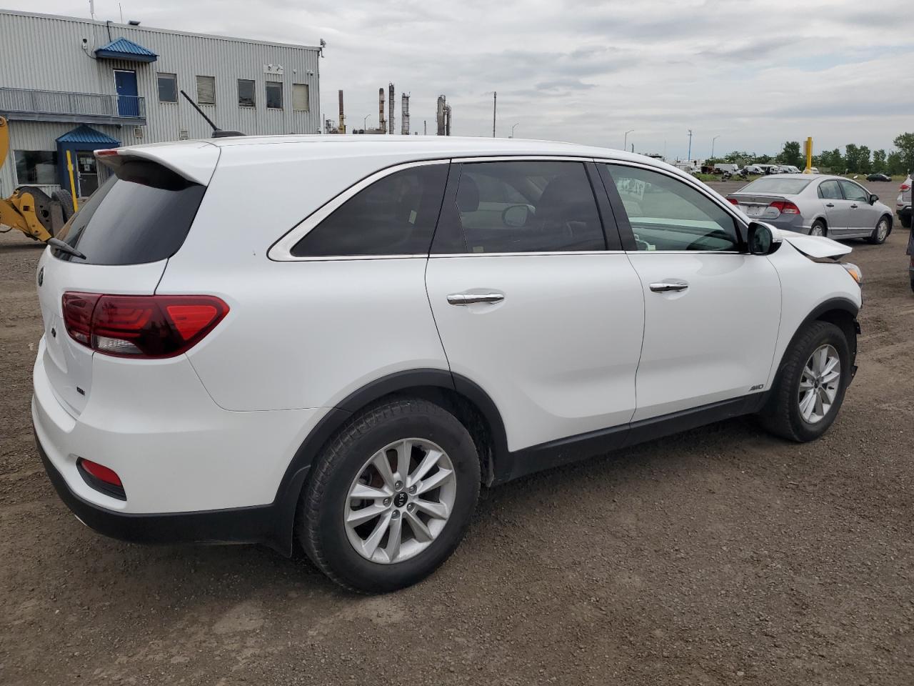 2020 KIA Sorento VIN 5XYPGDA37LG661114 Copart auction photo, front end damage thumbnail 3