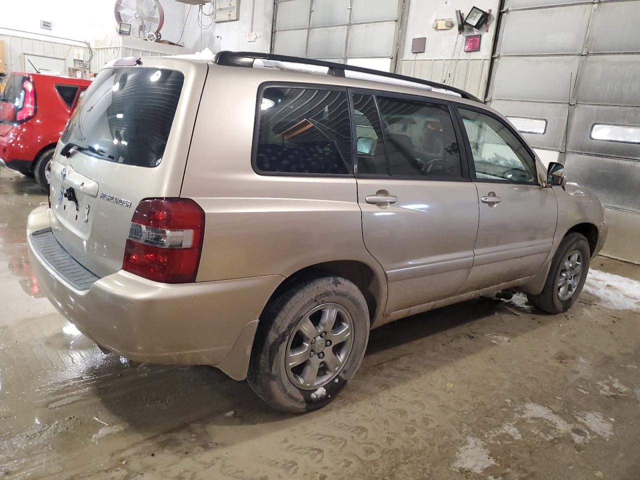 2004 Toyota Highlander VIN JTEGP21A340038966 Copart auction photo, side damage thumbnail 3