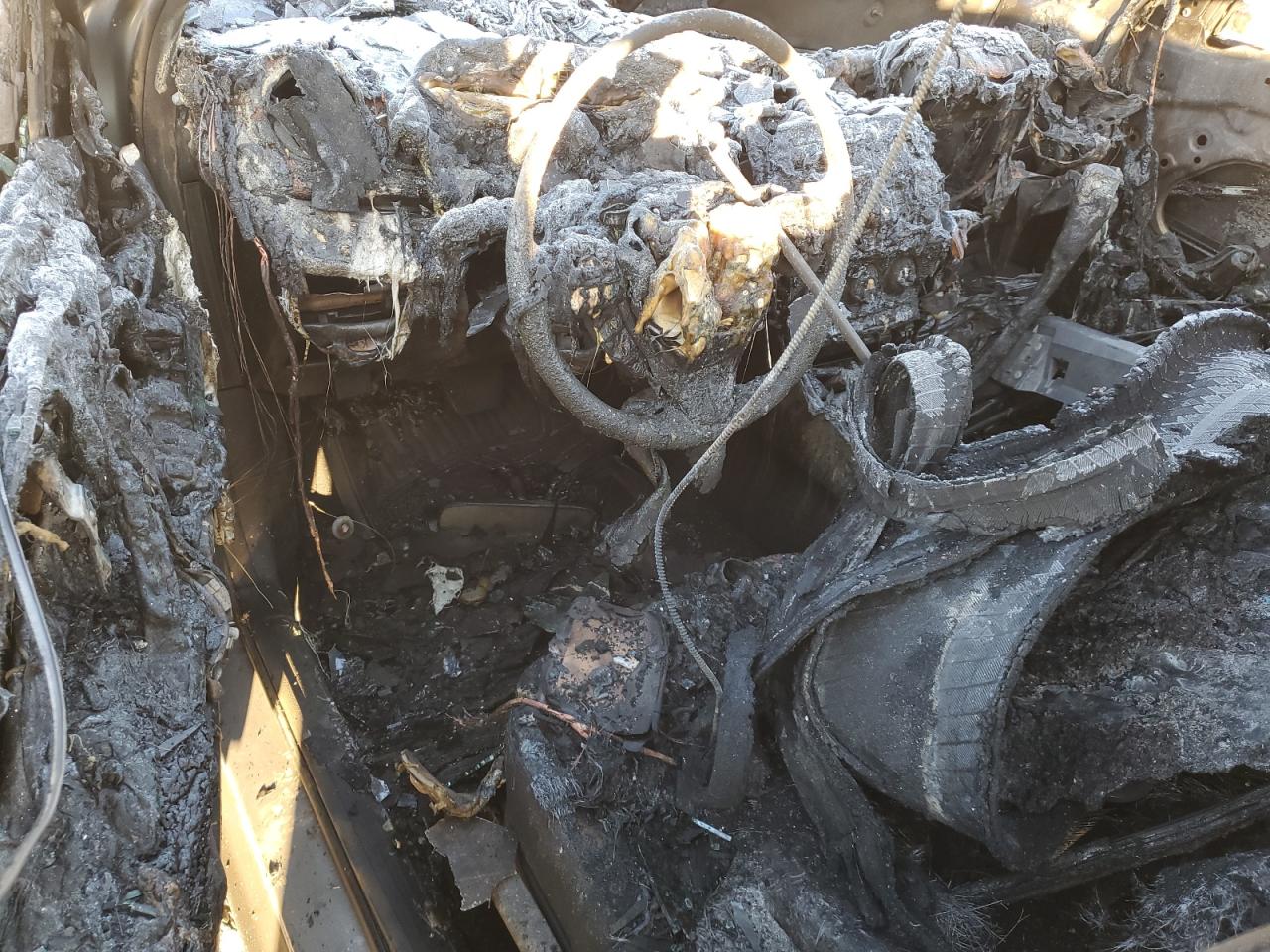 2012 Mazda 3 VIN JM1BL1L52C1574403 Copart auction photo, burn damage thumbnail 8