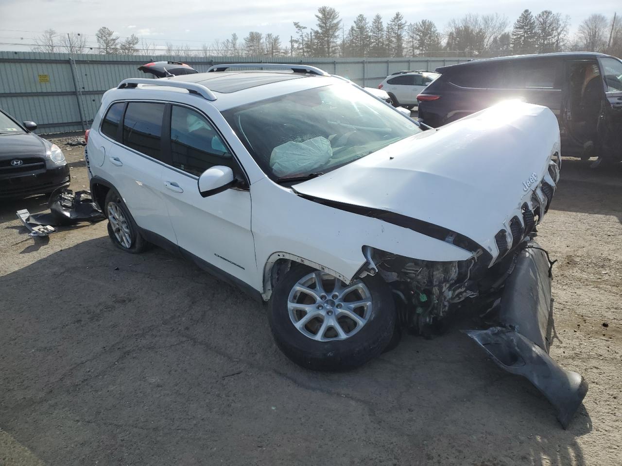 2014 Jeep Grand Cherokee VIN 1C4PJMCB8EW226341 Copart auction photo, front end / side damage thumbnail 4
