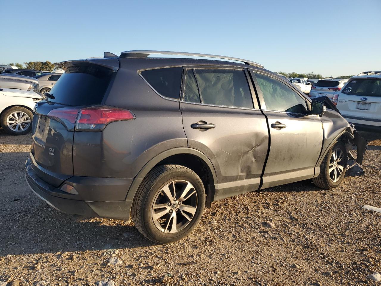 2016 Toyota RAV 4 VIN 2T3RFREV9GW412194 Copart auction photo, front end / minor dent/scratches damage thumbnail 3