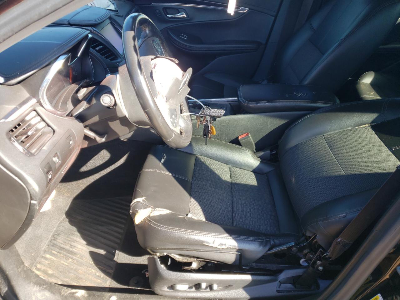 2017 Chevrolet Impala VIN 1G1105S30HU176469 Copart auction photo, front end / rear end damage thumbnail 7