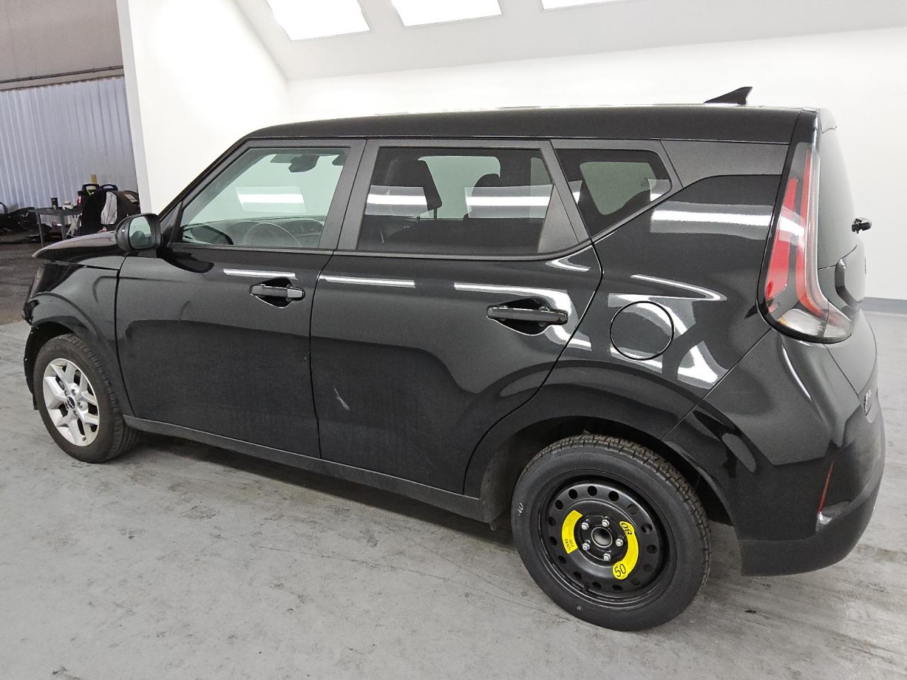2024 KIA Soul VIN KNDJ23AUXR7235236 Copart auction photo, front end damage thumbnail 2