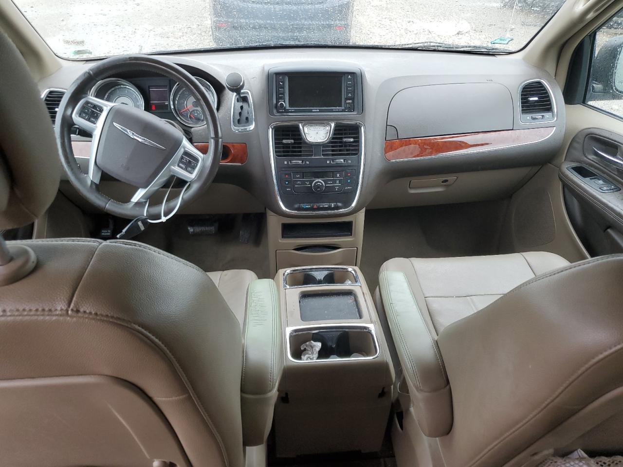 2013 Chrysler Town & Country VIN 2C4RC1BG7DR774479 Copart auction photo, front end damage thumbnail 8