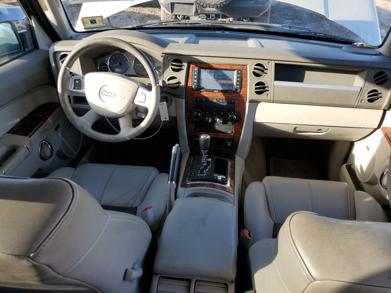 2008 Jeep Commander VIN 1J8HG58268C190536 Copart auction photo, front end damage thumbnail 8