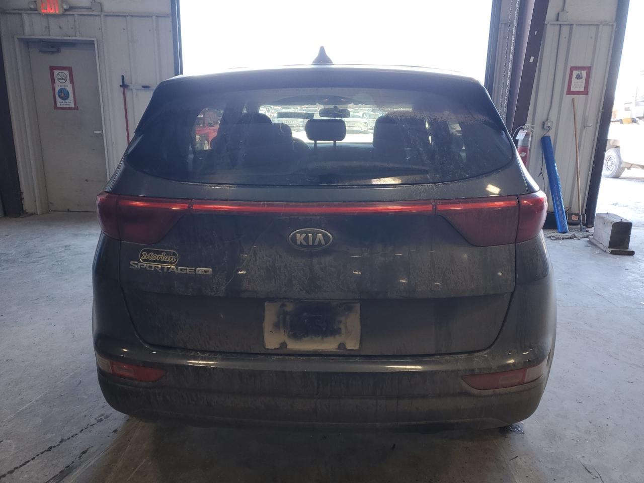 2018 KIA Sportage VIN KNDPM3ACXJ7338091 Copart auction photo, front end / minor dent/scratches damage thumbnail 6