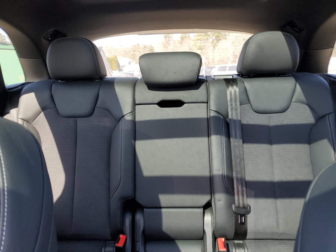2024 Audi Q5 VIN WA1E2AFY0R2104938 Copart auction photo, rear end / minor dent/scratches damage thumbnail 10