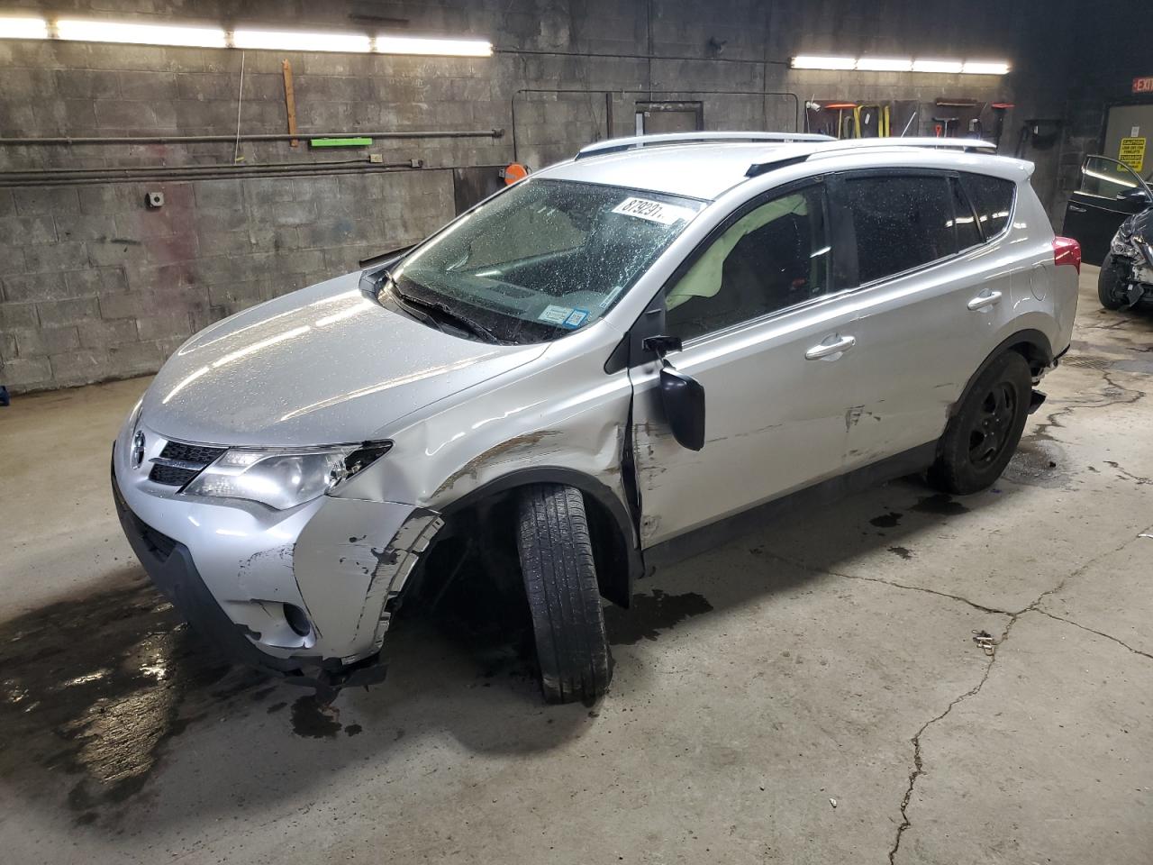 2015 Toyota RAV 4 VIN JTMBFREV2FJ050465