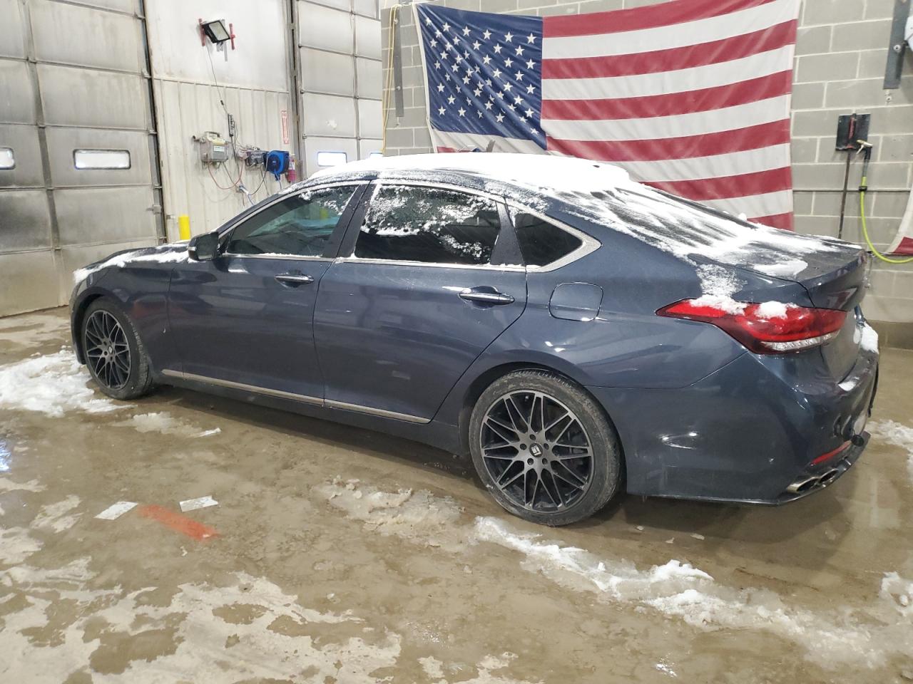 2015 Hyundai Genesis VIN KMHGN4JF0FU068211 Copart auction photo, rear end damage thumbnail 2