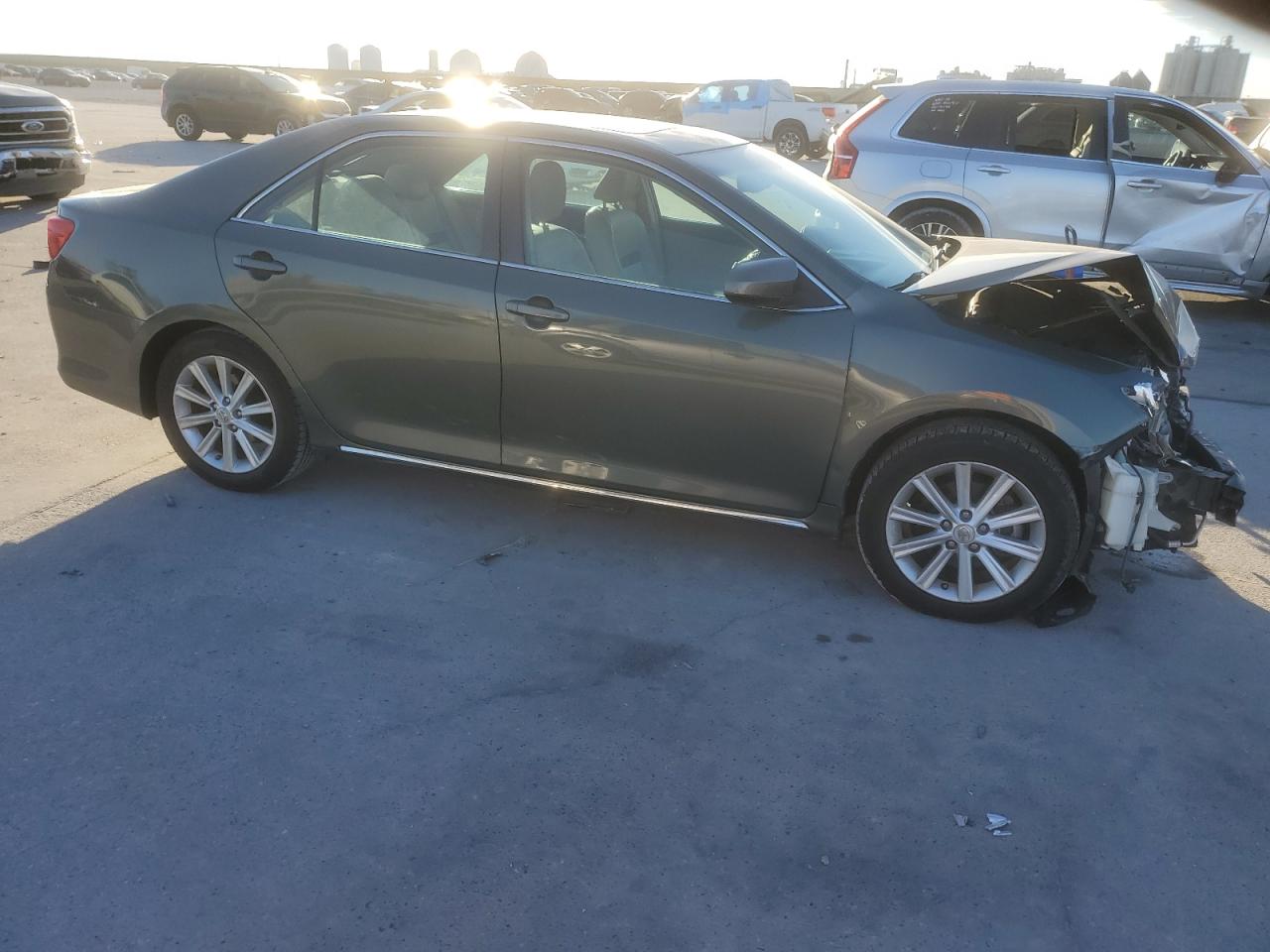 2012 Toyota Camry VIN 4T1BK1FK7CU524076 Copart auction photo, front end damage thumbnail 4