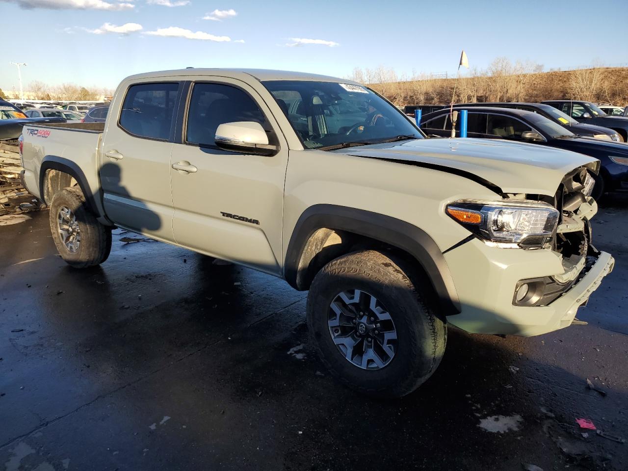 2022 Toyota Tacoma VIN 3TMCZ5AN0NM527650 Copart auction photo, front end damage thumbnail 4