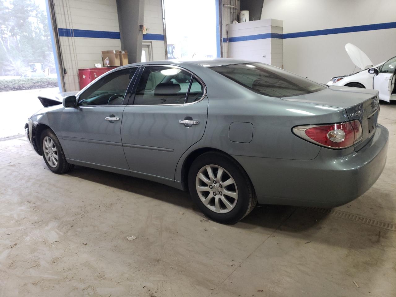 2004 Lexus ES VIN JTHBA30GX40019776 Copart auction photo, front end / mechanical damage thumbnail 2