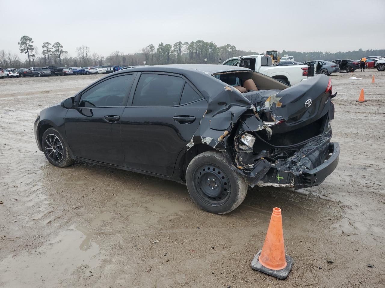 2015 Toyota Corolla VIN 2T1BURHE8FC351061 Copart auction photo, rear end damage thumbnail 2