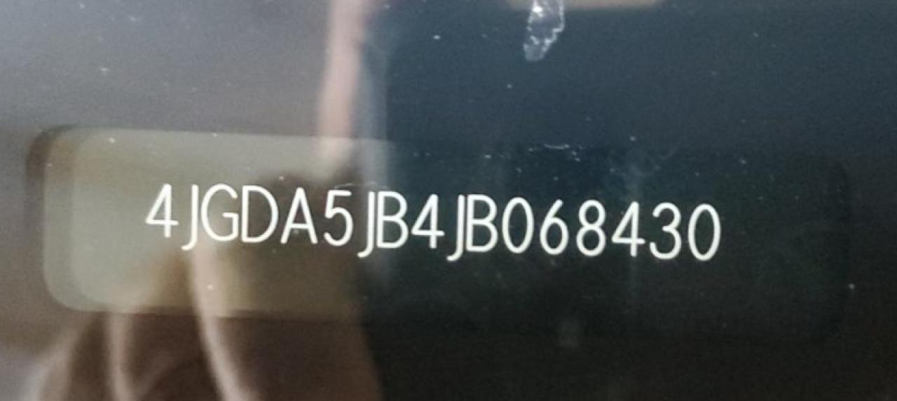 2018 Mercedes-Benz GLE VIN 4JGDA5JB4JB068430 Copart auction photo, side damage thumbnail 12