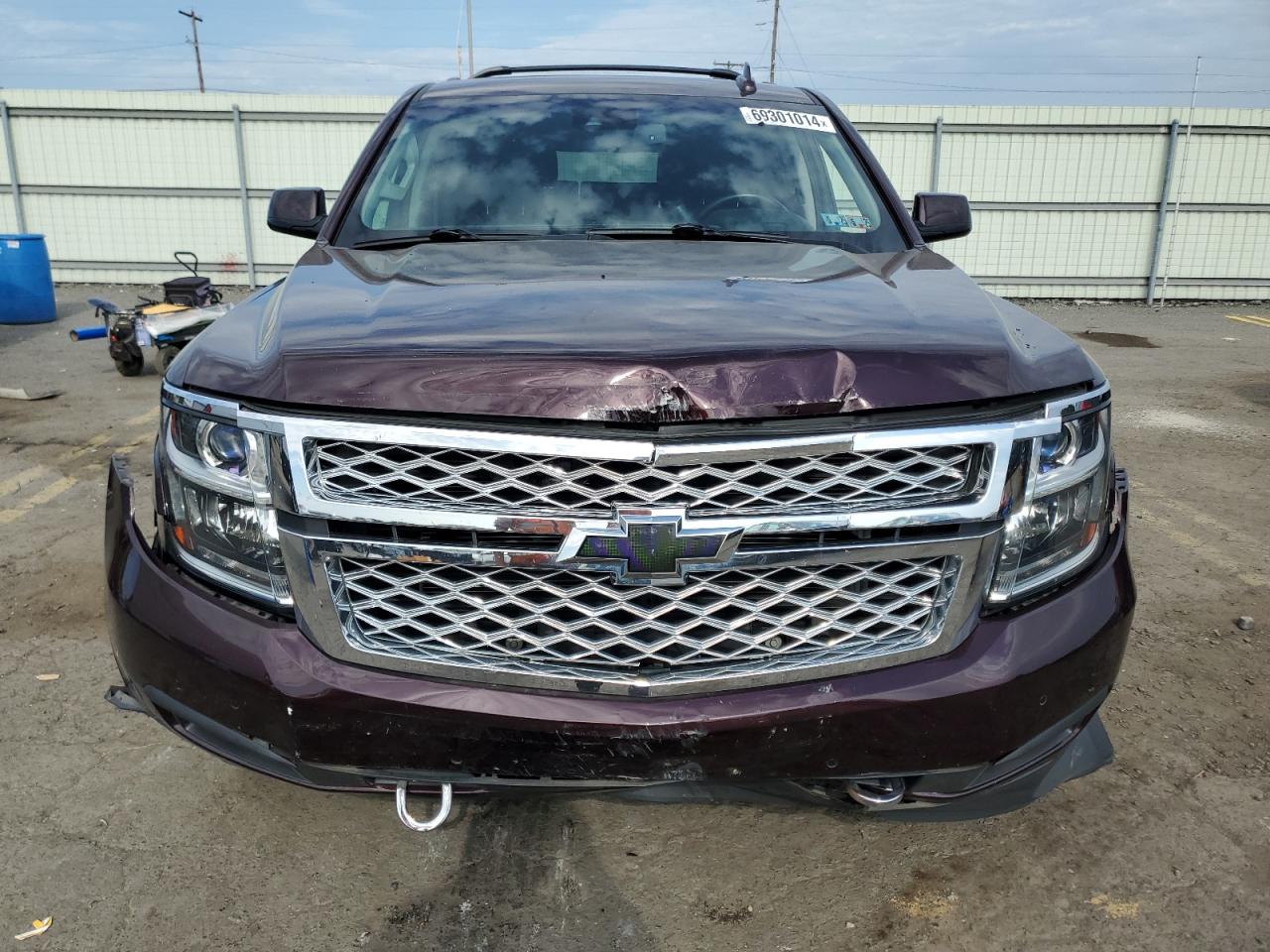 2017 Chevrolet Suburban VIN 1GNSKHKC4HR266760 Copart auction photo, rear end / front end damage thumbnail 5