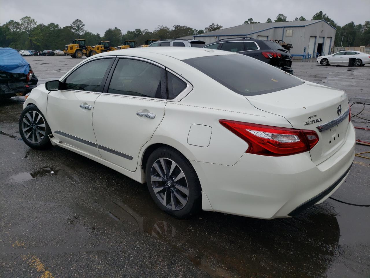 2017 Nissan Altima VIN 1N4AL3AP0HC181934 Copart auction photo, side damage thumbnail 2