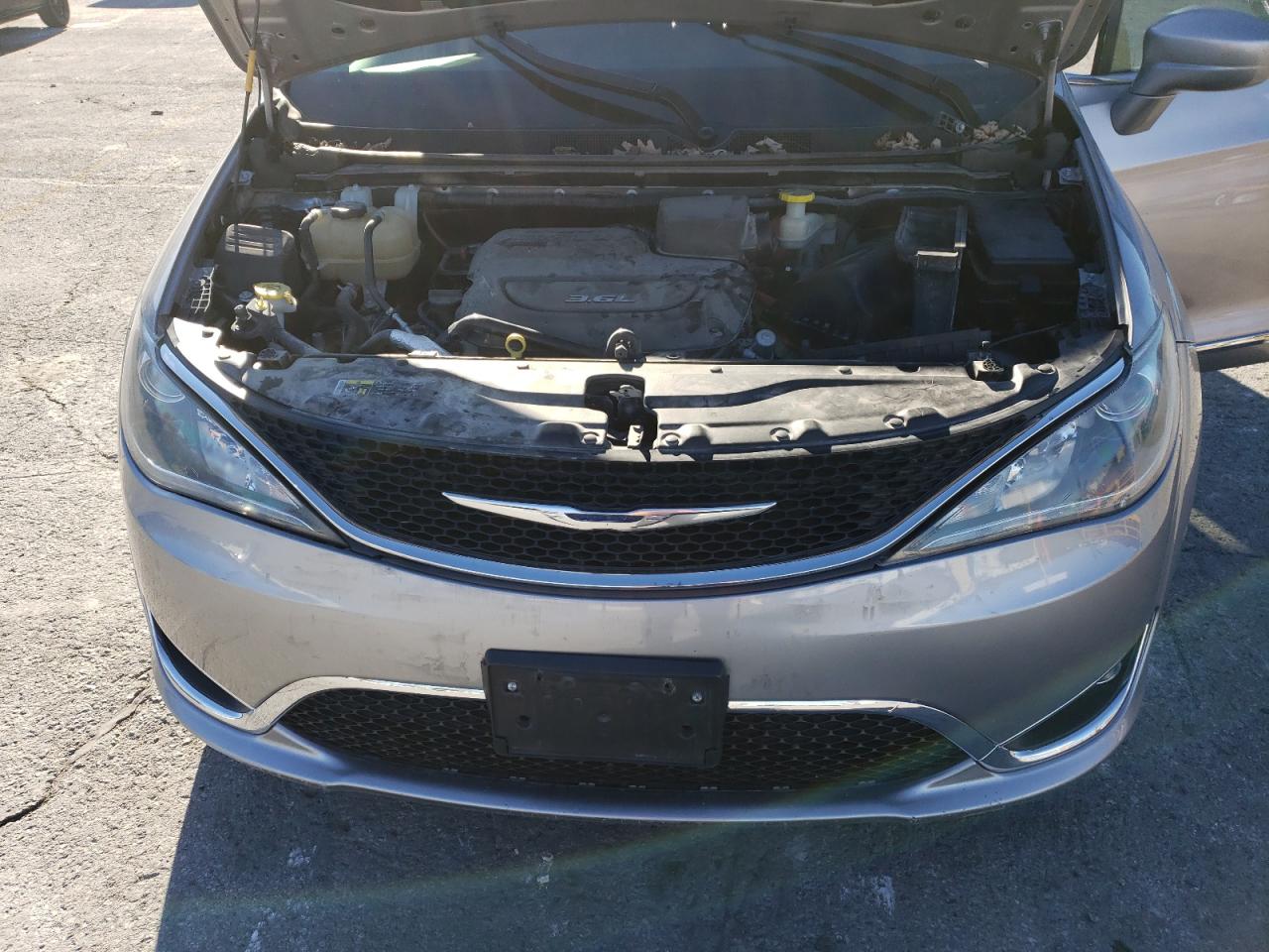 2017 Chrysler Pacifica VIN 2C4RC1BG6HR702453 Copart auction photo, water/flood damage thumbnail 13