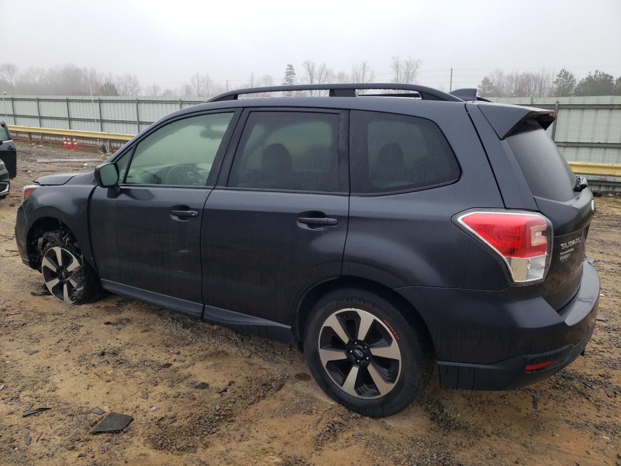 2018 Subaru Forester VIN JF2SJAEC5JH527678 Copart auction photo, front end / side damage thumbnail 2