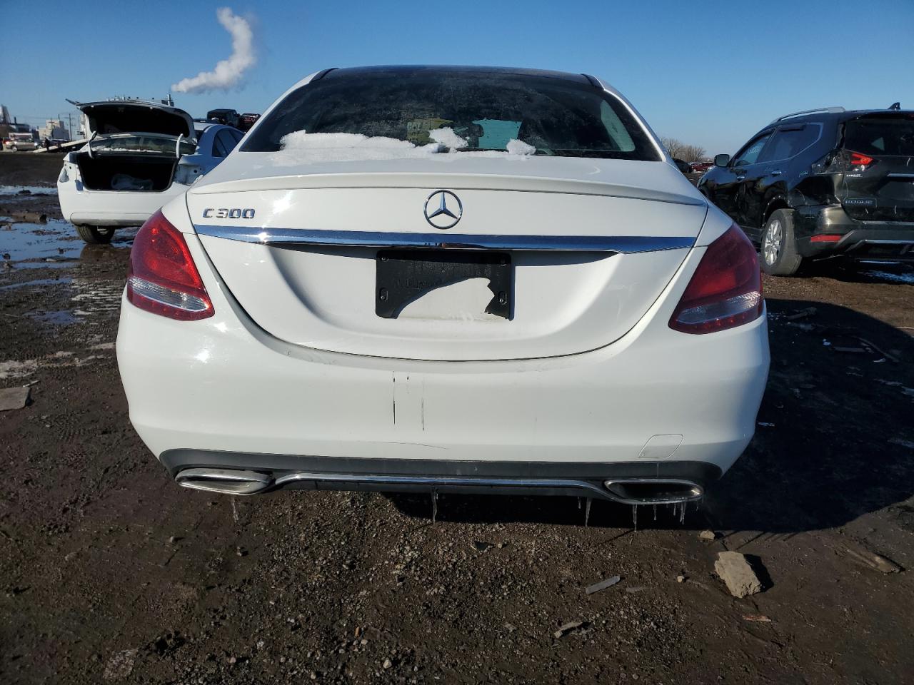 2016 Mercedes-Benz C-klasse VIN 55SWF4JB3GU175093 Copart auction photo, front end / minor dent/scratches damage thumbnail 6