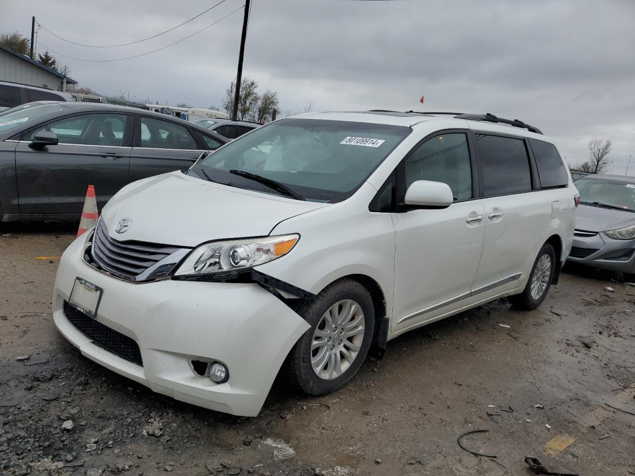 2015 Toyota Sienna VIN 5TDYK3DC6FS532037