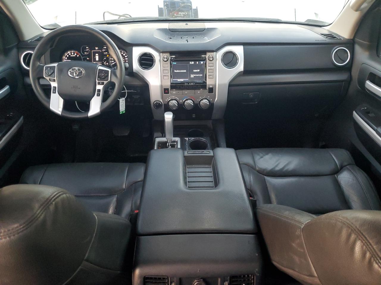 2018 Toyota Tundra VIN 5TFDW5F17JX730977 Copart auction photo, minor dent/scratches damage thumbnail 8