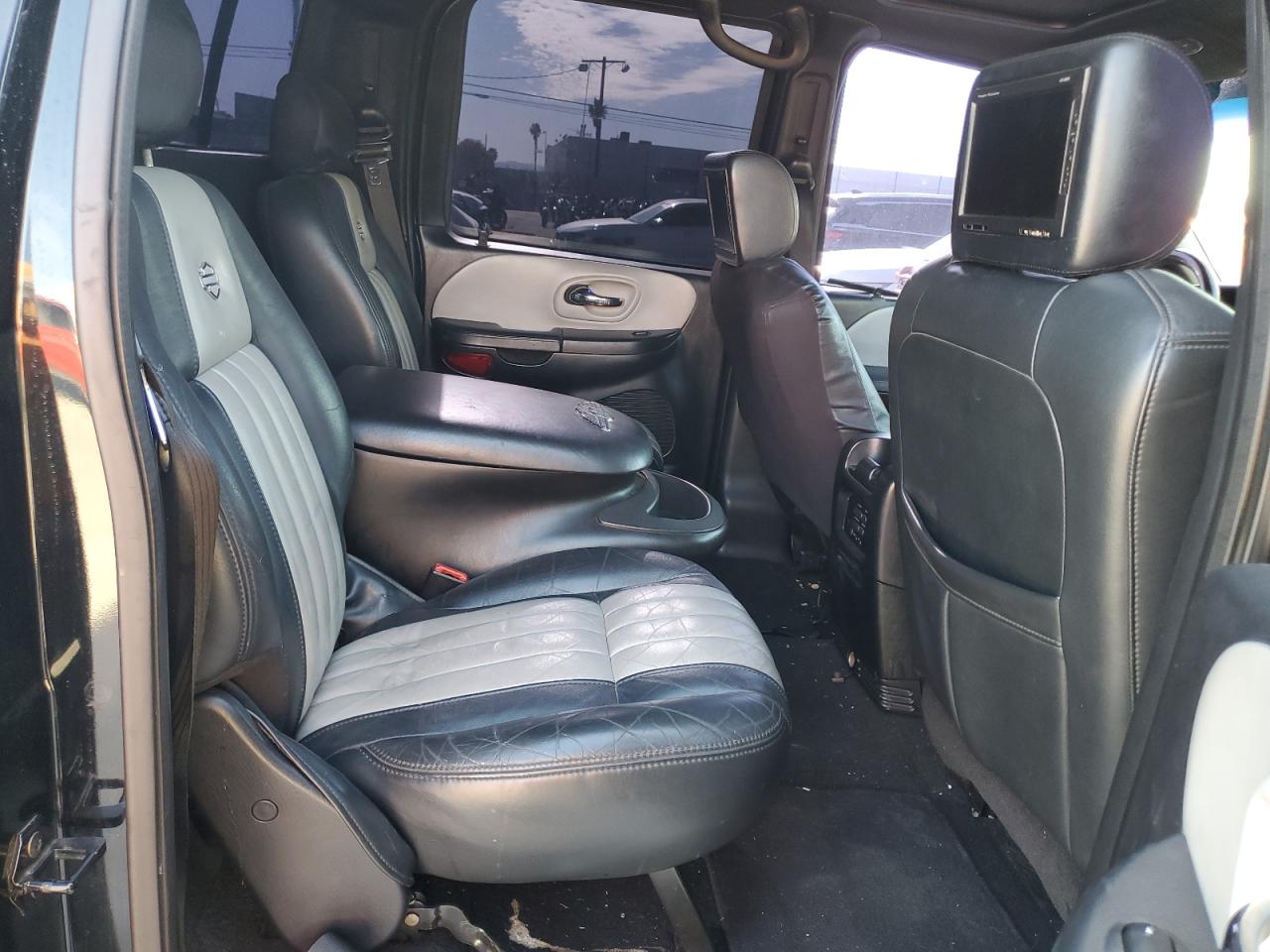 2003 Ford F-150 VIN 1FTRW07333KC91740 Copart auction photo, front end damage thumbnail 10