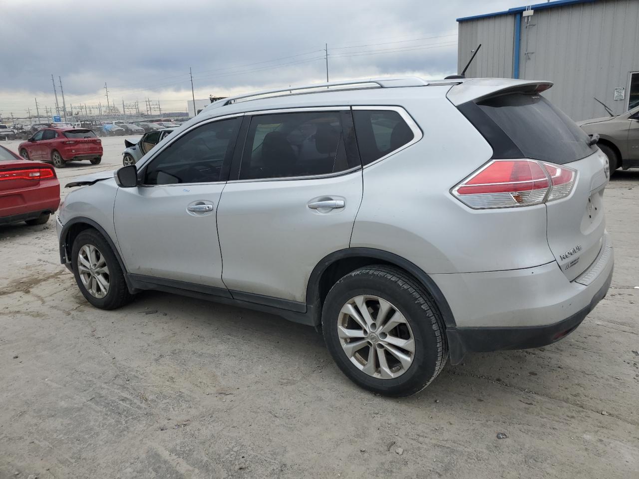 2015 Nissan Rogue VIN KNMAT2MT6FP559225 Copart auction photo, front end damage thumbnail 2