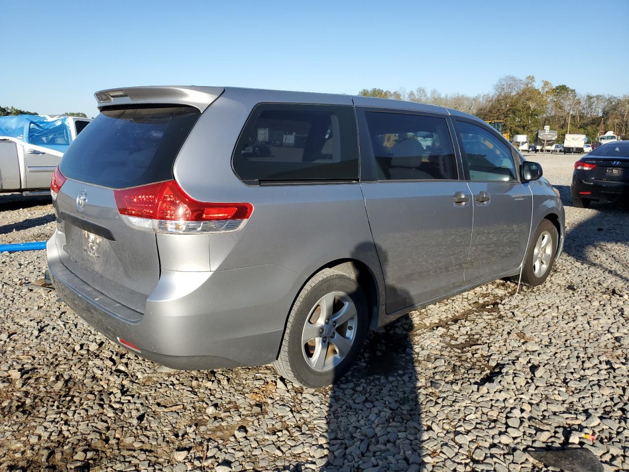 2011 Toyota Sienna VIN 5TDZK3DC9BS029505 Copart auction photo, water/flood damage thumbnail 3
