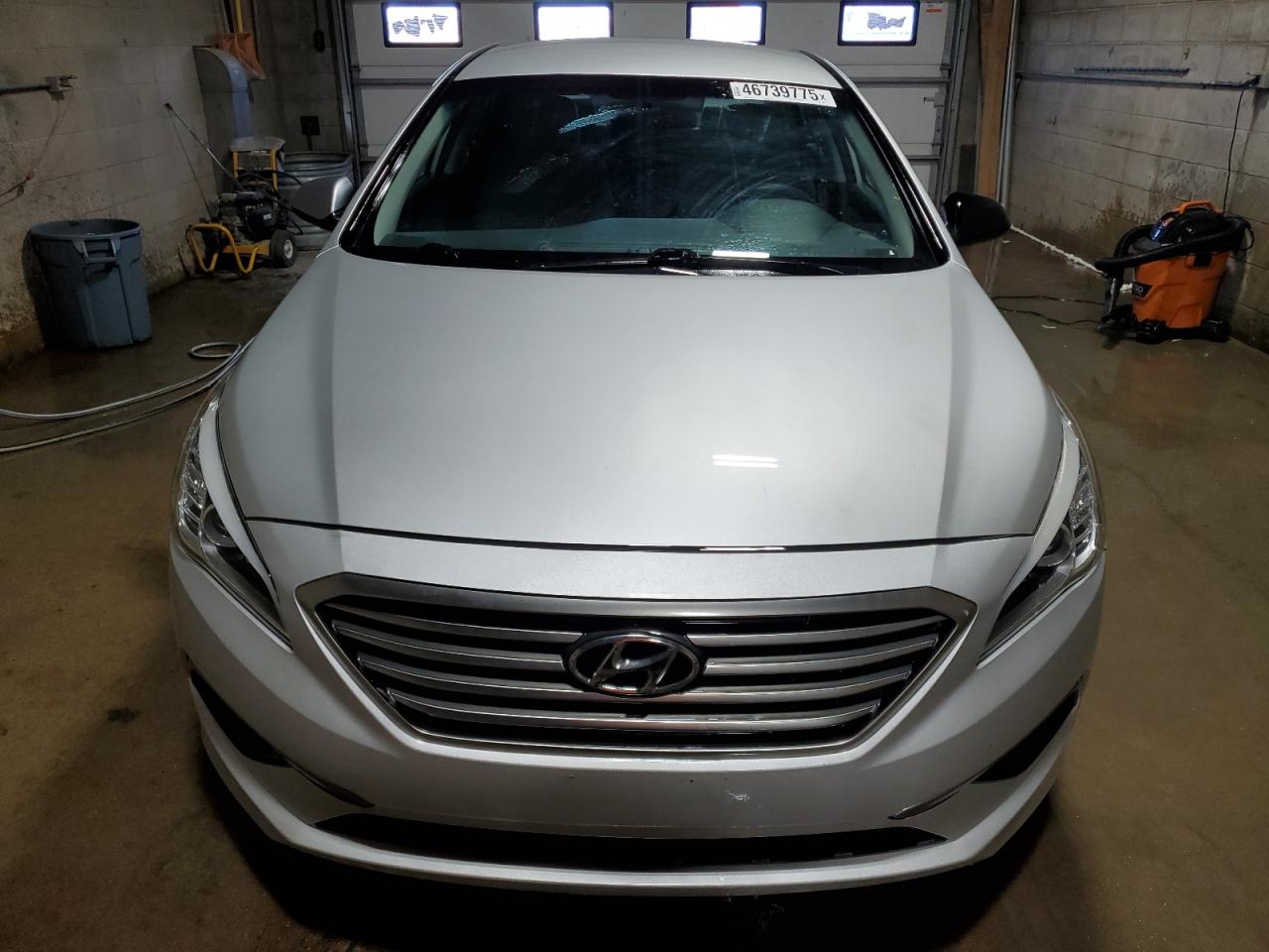 2016 Hyundai Sonata VIN 5NPE24AF3GH405731 Copart auction photo, vandalism / front end damage thumbnail 5