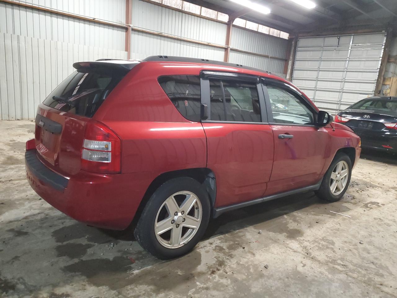 2007 Jeep Compass VIN 1J8FF47WX7D205167 Copart auction photo, minor dent/scratches damage thumbnail 3