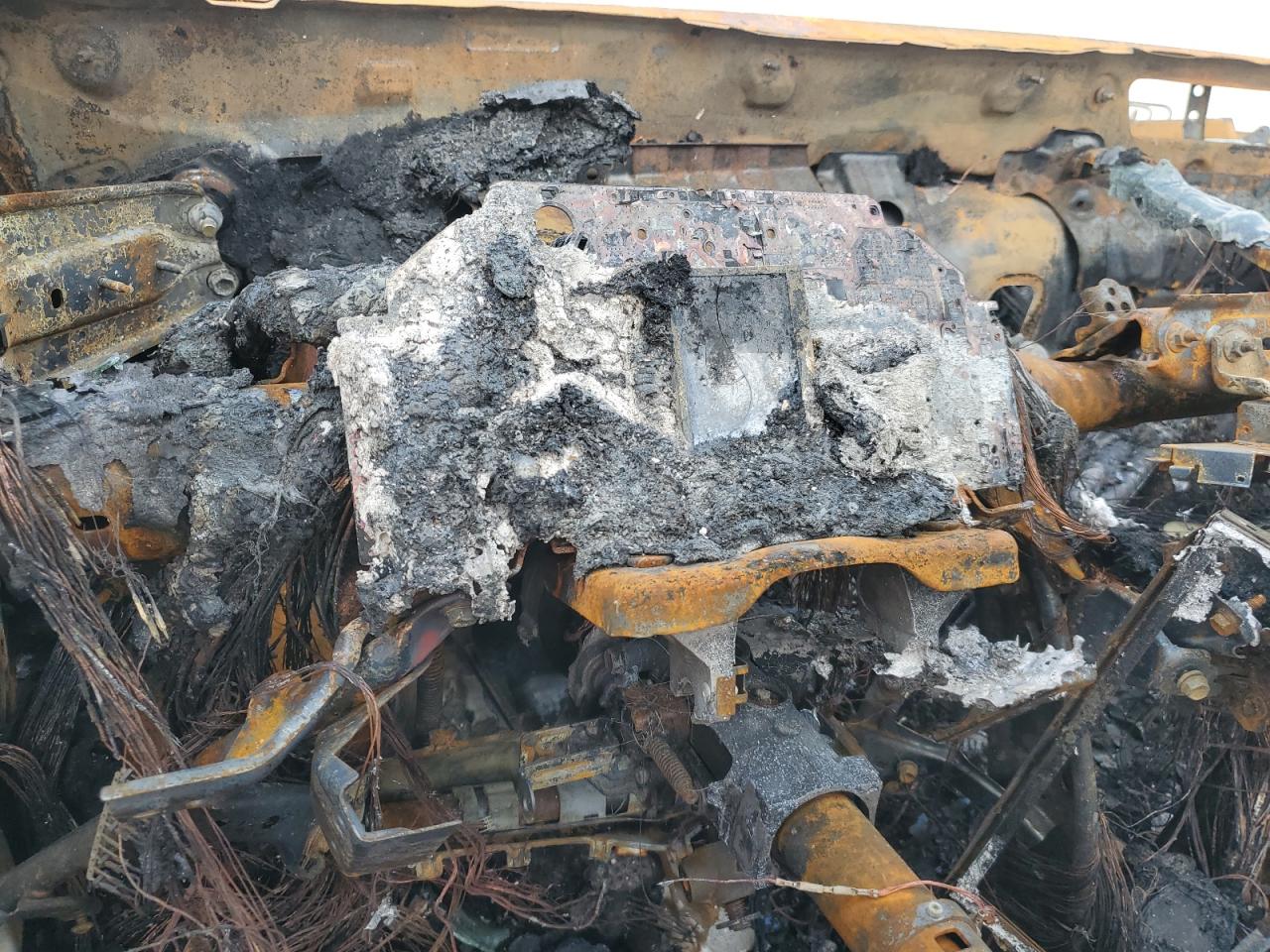 2022 Lexus RX VIN JTJHZKFA0N2035151 Copart auction photo, burn / burn - interior damage thumbnail 9