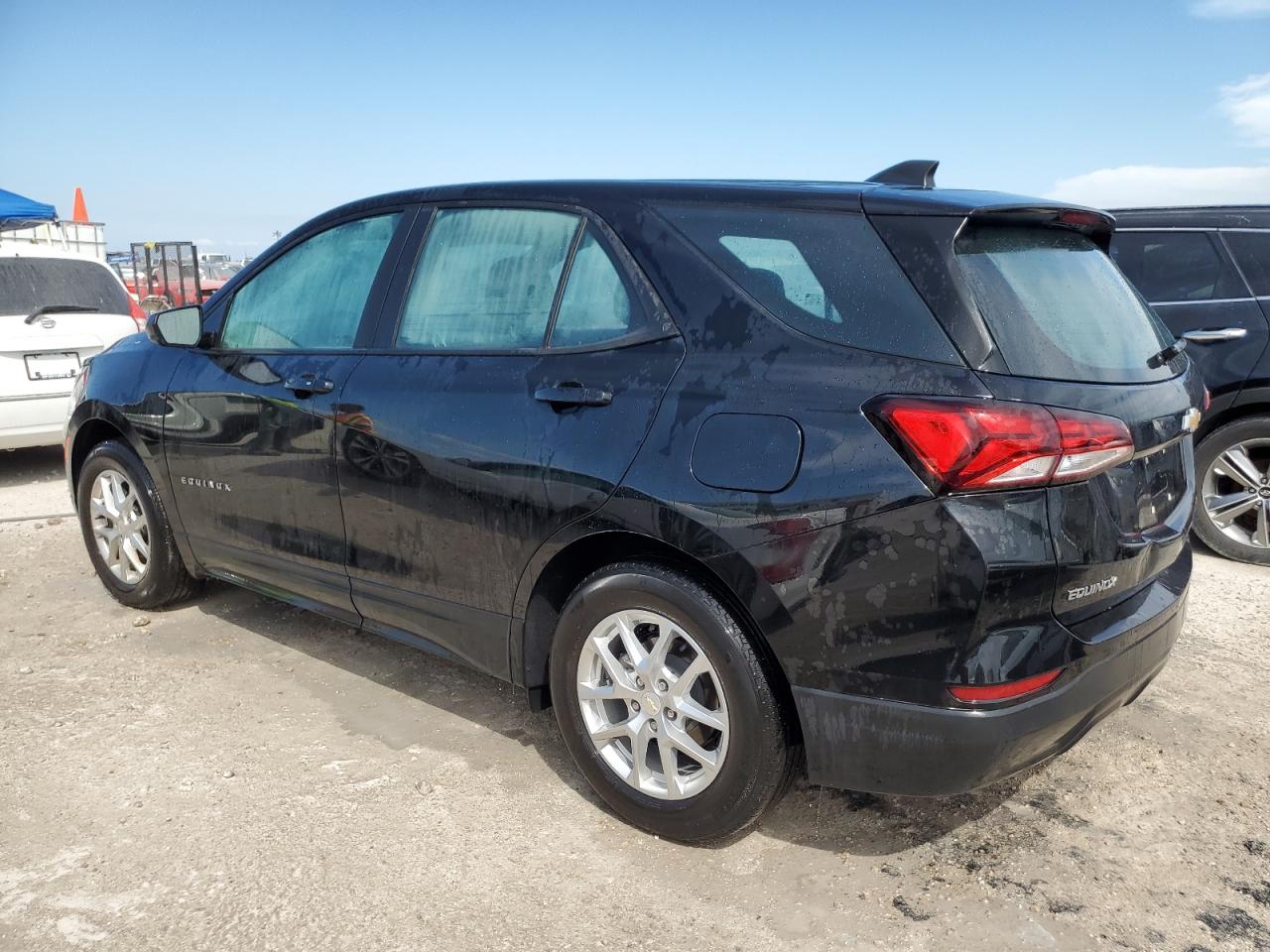 2022 Chevrolet Equinox VIN 2GNAXHEV5N6100507 Copart auction photo, water/flood / side damage thumbnail 2