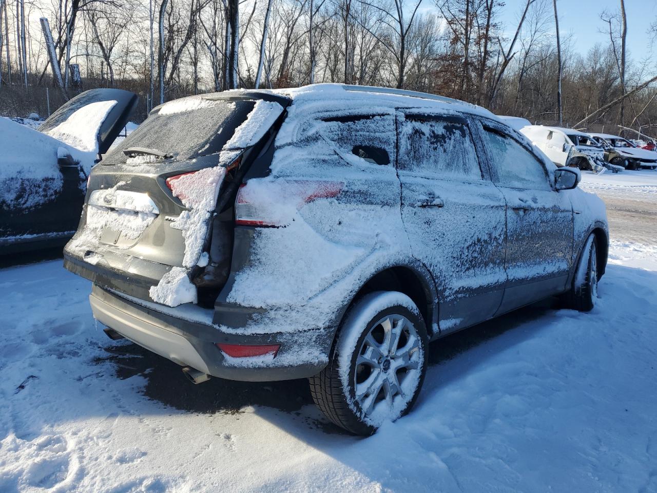 2015 Ford Escape VIN 1FMCU9J97FUA72510 Copart auction photo, front end / rear end damage thumbnail 3