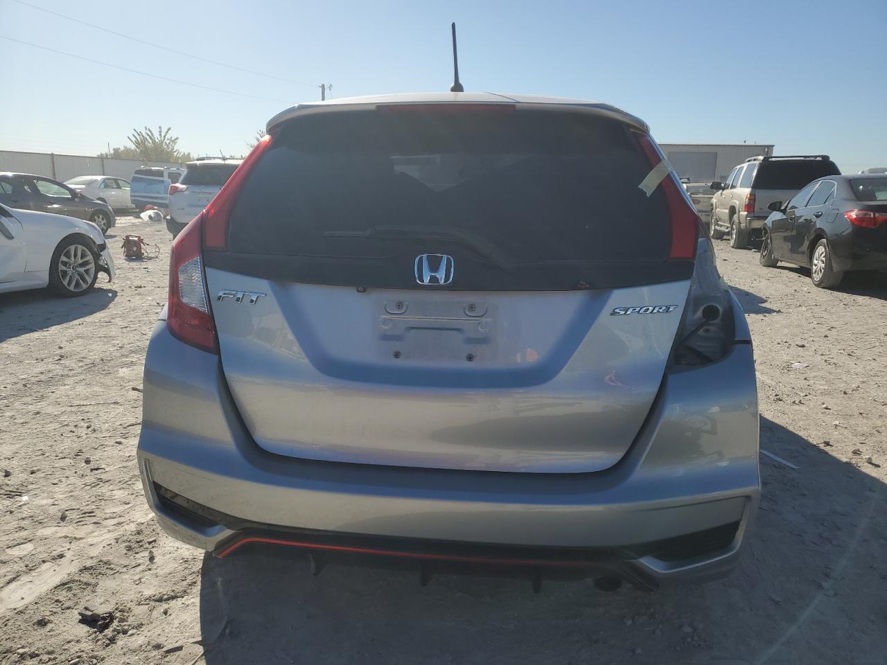 2019 Honda Fit VIN 3HGGK5H65KM737484 Copart auction photo, front end / minor dent/scratches damage thumbnail 6