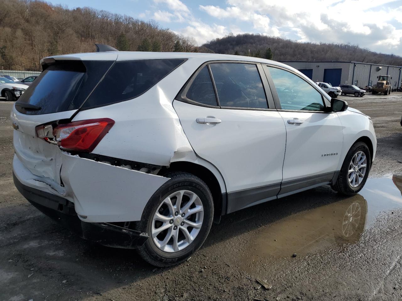 2020 Chevrolet Equinox VIN 3GNAXHEV1LS730698 Copart auction photo, rear end / side damage thumbnail 3