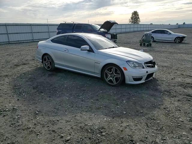 2012 Mercedes-Benz C-klasse VIN WDDGJ7HB2CF809467 Copart auction photo, front end damage thumbnail 11