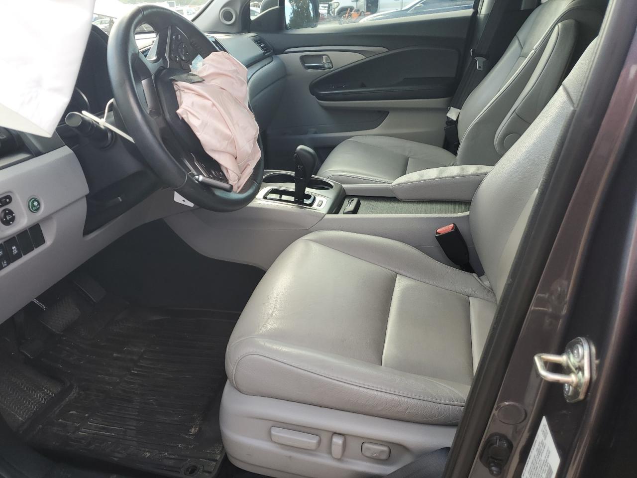 2020 Honda Pilot VIN 5FNYF5H51LB020200 Copart auction photo, front end / minor dent/scratches damage thumbnail 7