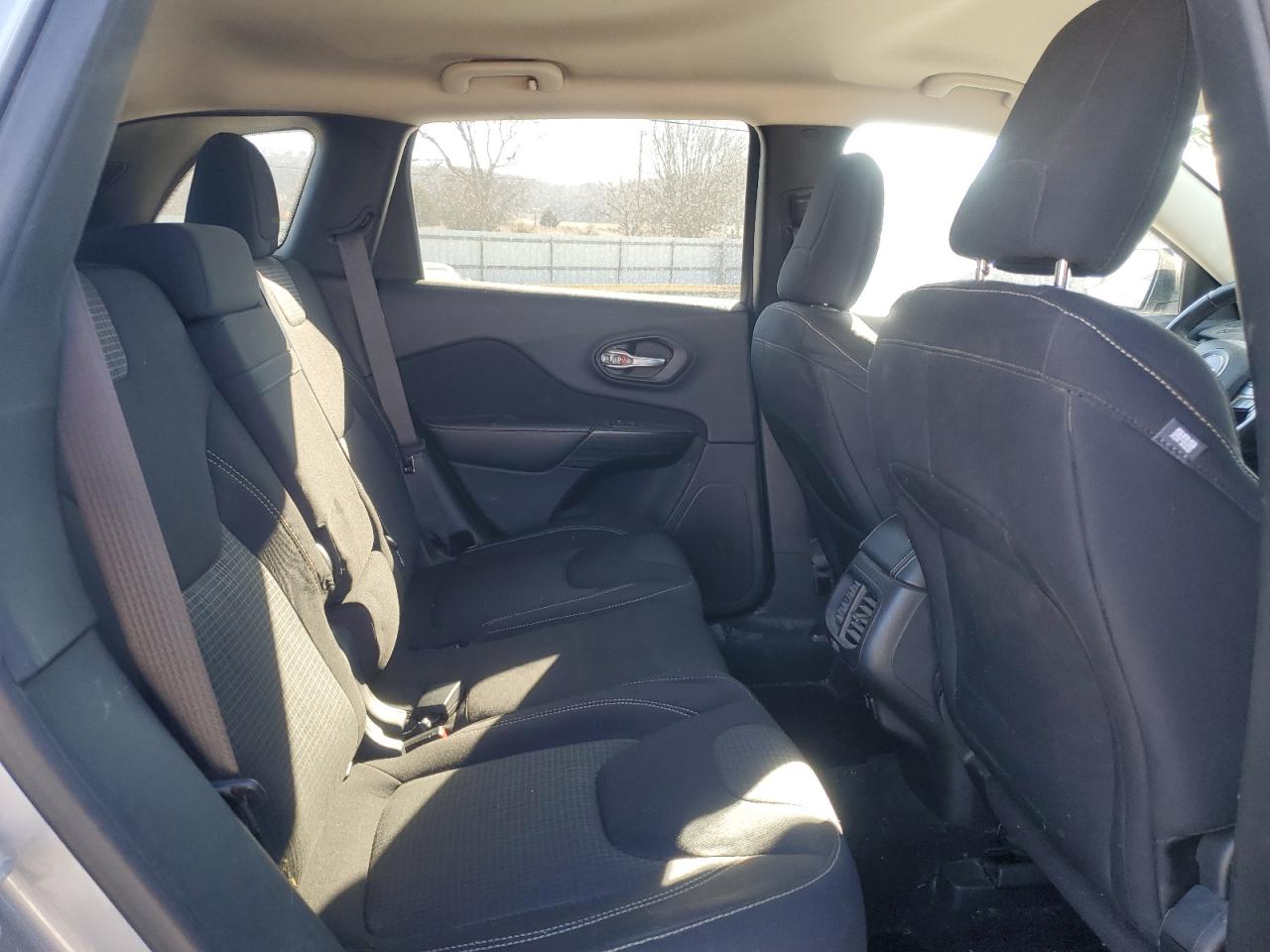 2016 Jeep Grand Cherokee VIN 1C4PJMCS8GW300330 Copart auction photo, front end damage thumbnail 11