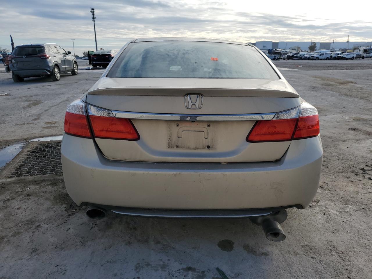2013 Honda Accord VIN 1HGCR2F58DA260715 Copart auction photo, front end / all over damage thumbnail 6