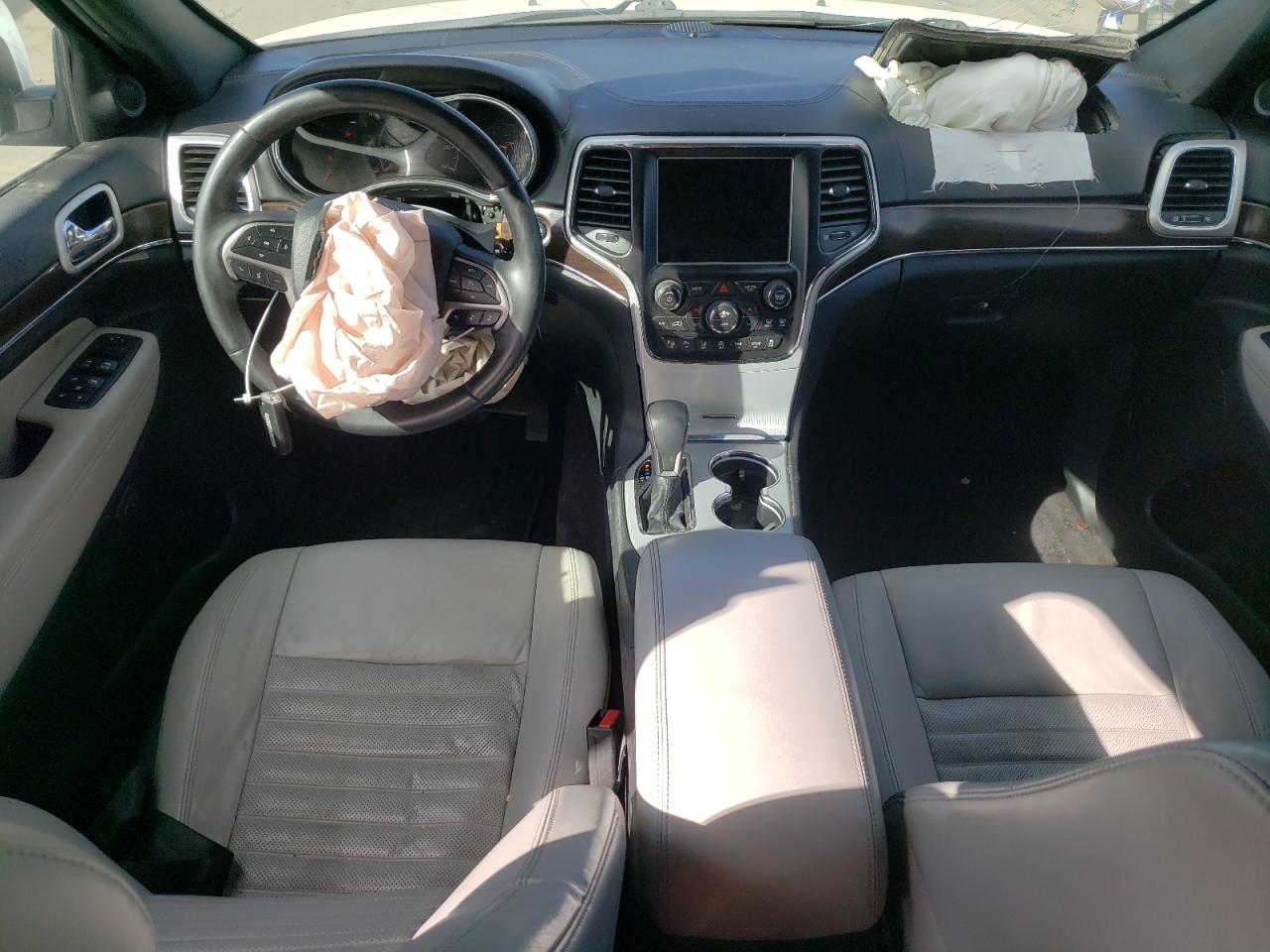 2018 Jeep Grand Cherokee VIN 1C4RJFBG6JC224763 Copart auction photo, front end damage thumbnail 8