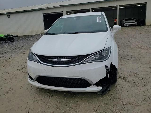 2020 Chrysler Pacifica VIN 2C4RC1FG0LR129343 Copart auction photo, front end / side damage thumbnail 15