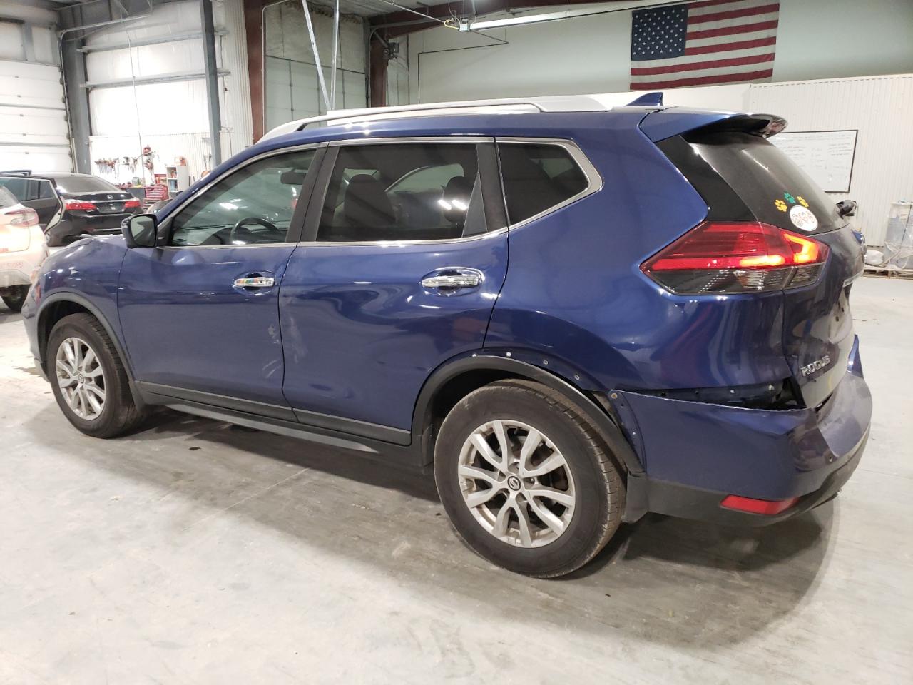 2017 Nissan Rogue VIN KNMAT2MV7HP578354 Copart auction photo, front end / rear end damage thumbnail 2